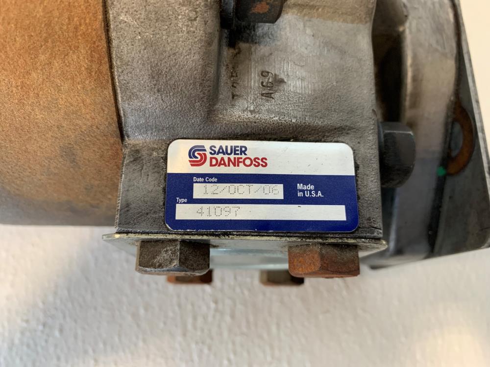 SAUER DANFOSS HYDRAULIC GEAR PUMP 41097